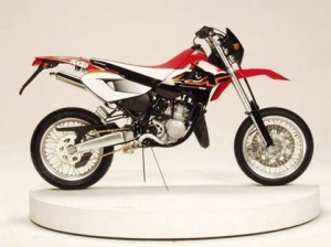 Мотоцикл Honda VTR1000F FireStorm: общие характеристики 